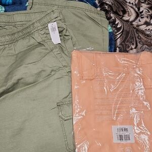 Old Navy Women's Wide Leg Pants - Olive and Peach